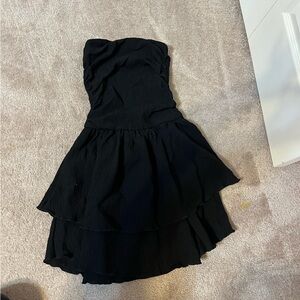 Elegant Black Strapless Mini Dress